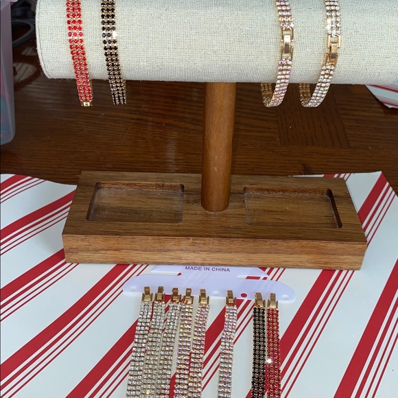 Jewelry Multicolor Crystal Bracelets 12 pieces - Picture 2 of 5